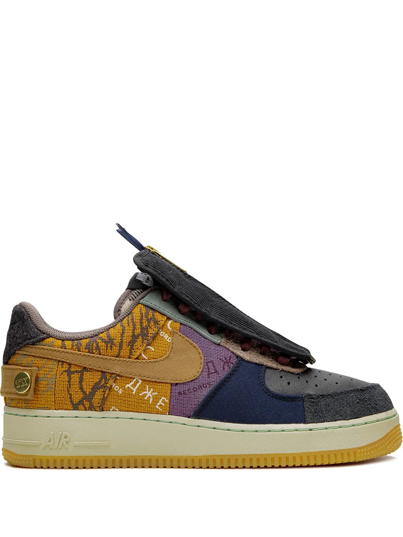 Tênis x Travis Scott Air Force 1 Low 'Cactus Jack'