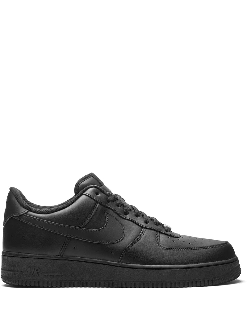 Tênis Air Force 1 LowAir Force 1 Low "Triple Black"