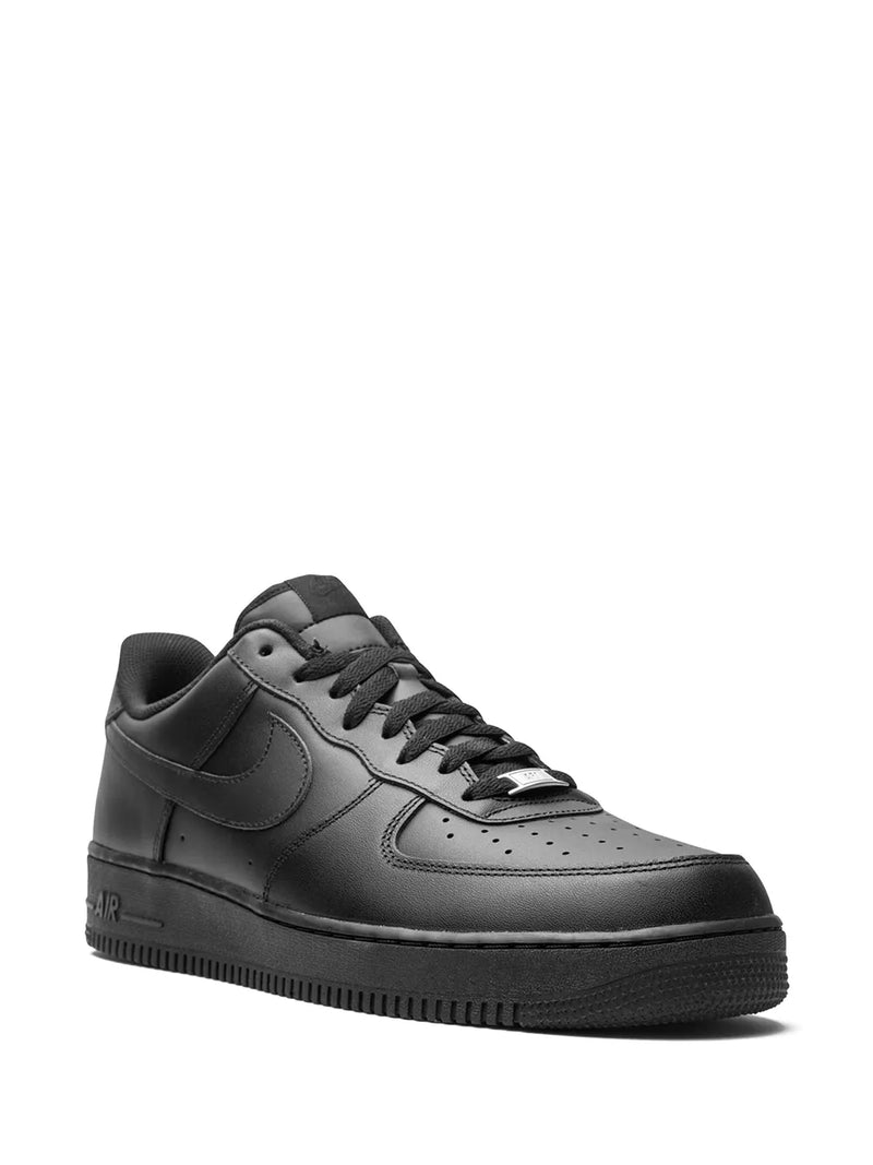 Tênis Air Force 1 LowAir Force 1 Low "Triple Black"