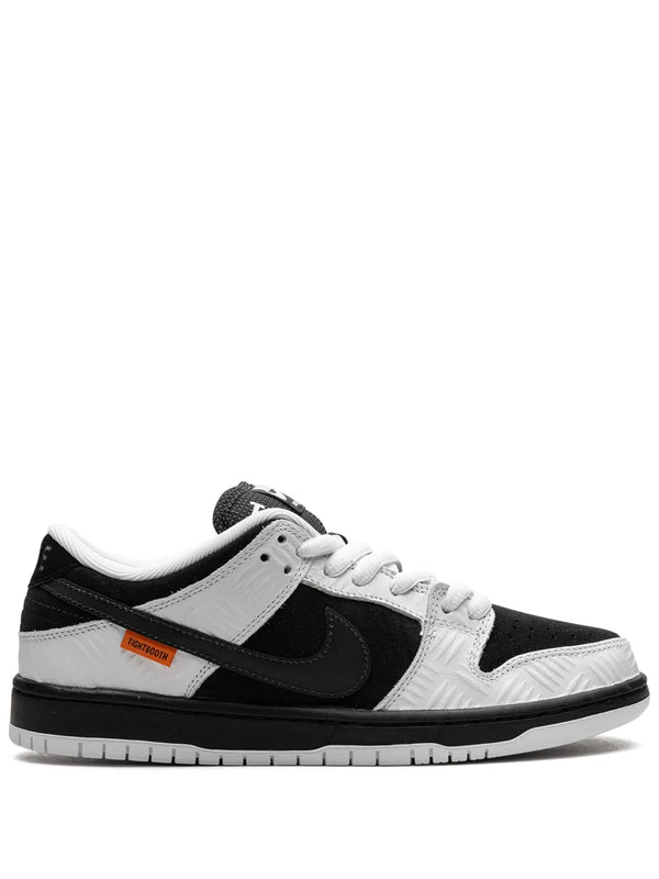 Tênis x TIGHTBOOTH SB Dunk Low