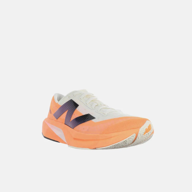 Tênis New Balance Fuelcell Rebel V4